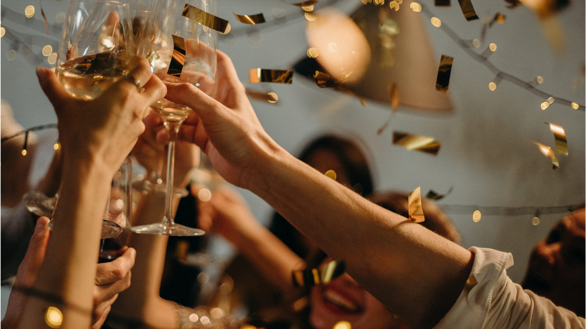 Show your friends a great night out!